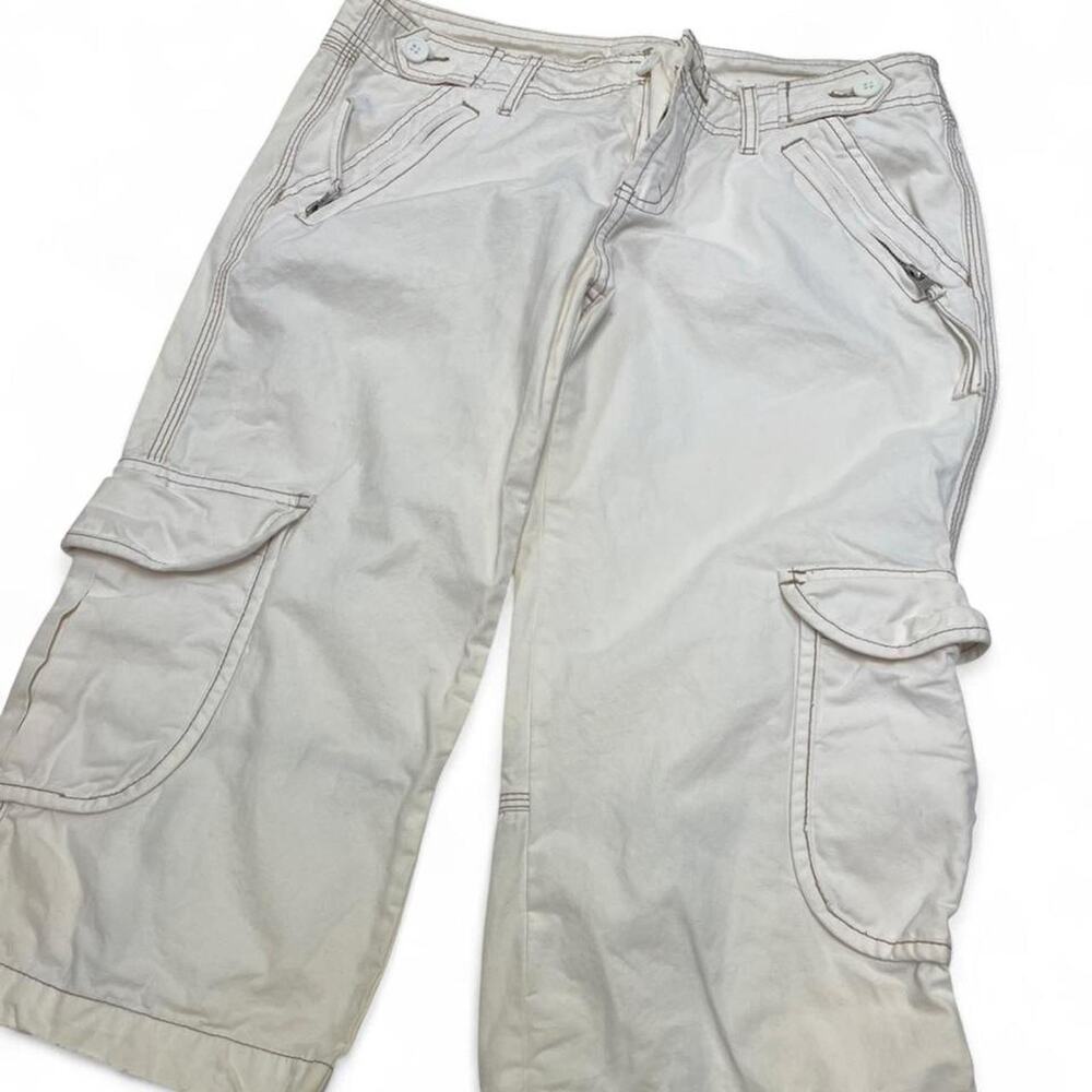 Cream cargo pants with embroidery